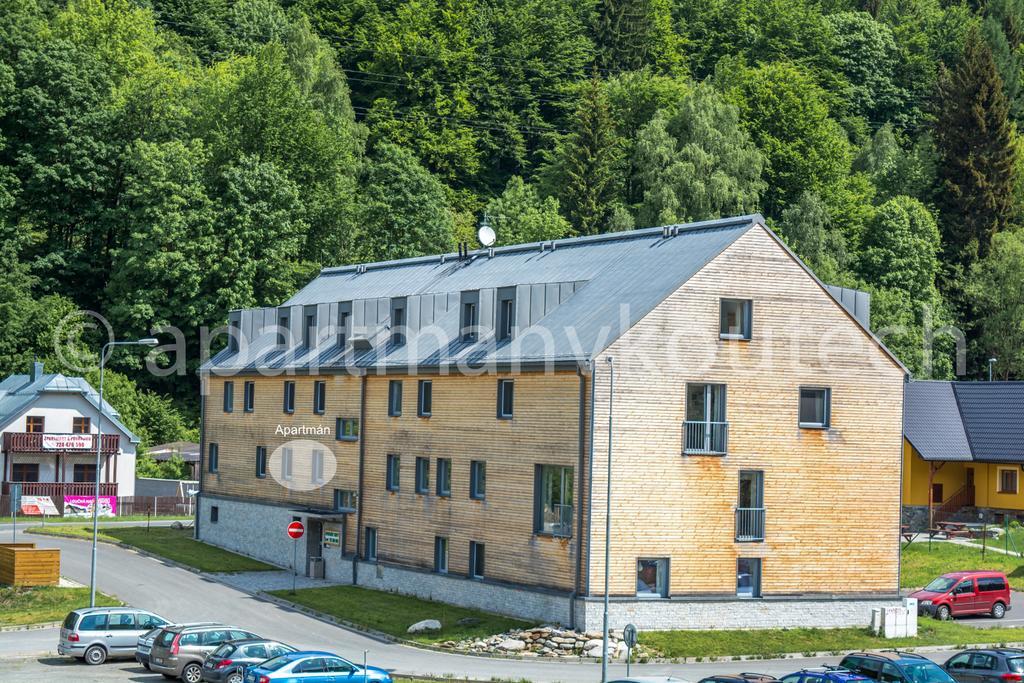 Apartman V Koutech 코우티 외부 사진